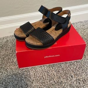 New with box Pikolinos Sandals size 39